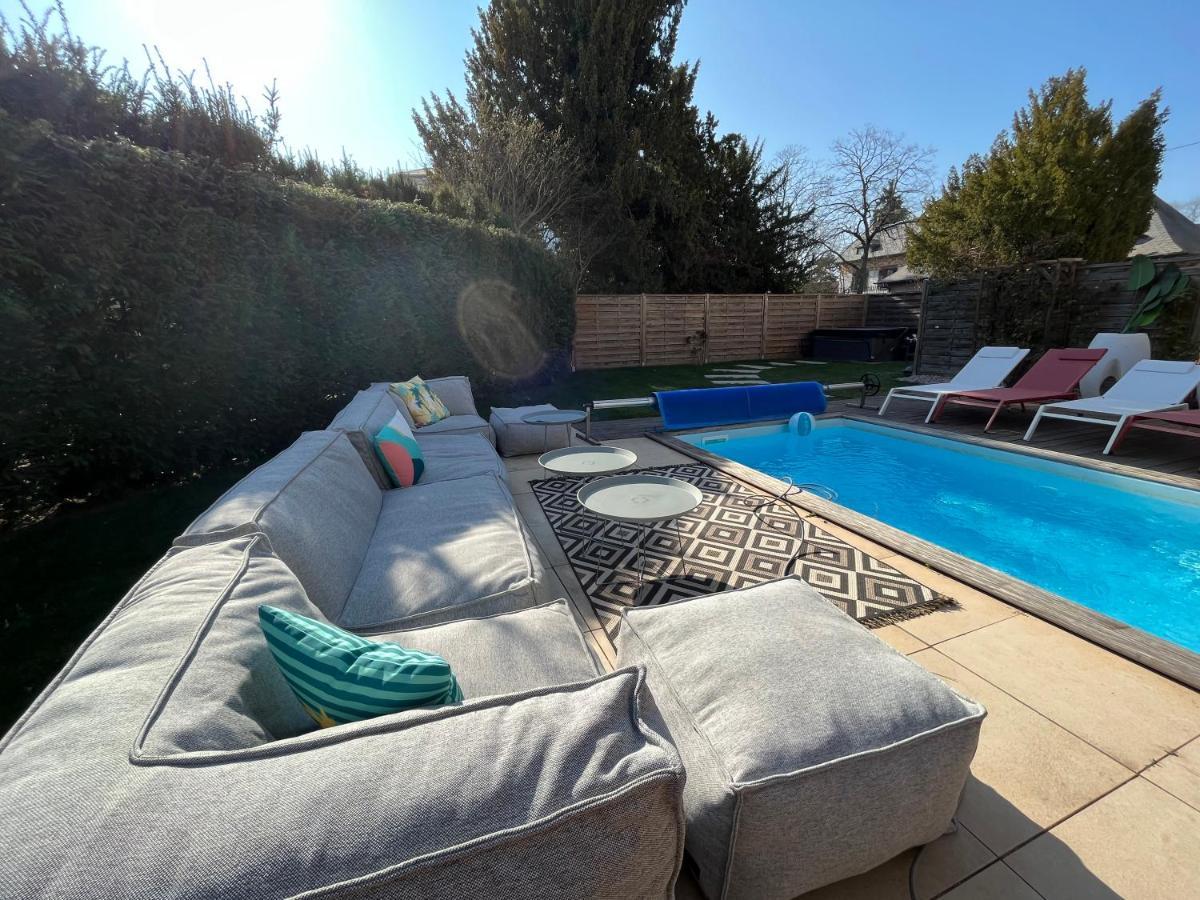 Gite Villa Avril Piscine- Jacuzzi- Sauna - 15 Pers-Proche Europapark Selestat Bagian luar foto